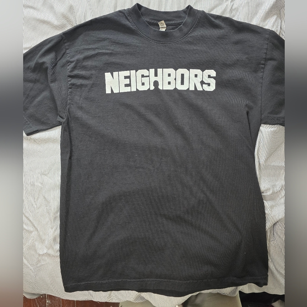 Neighbors La Apparel View 2